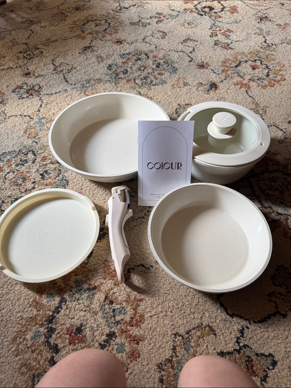 Cream Nonstick Cookware Set with Detachable Handle